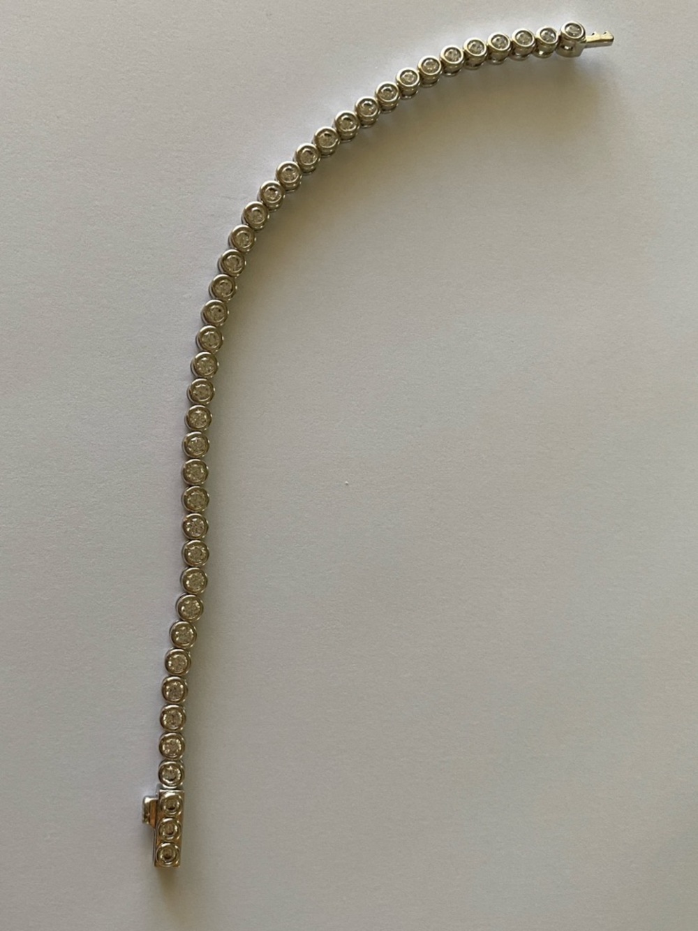 Sami Jewels 3mm Round Bezel Tennis Bracelet - Elegant Women's Accessory